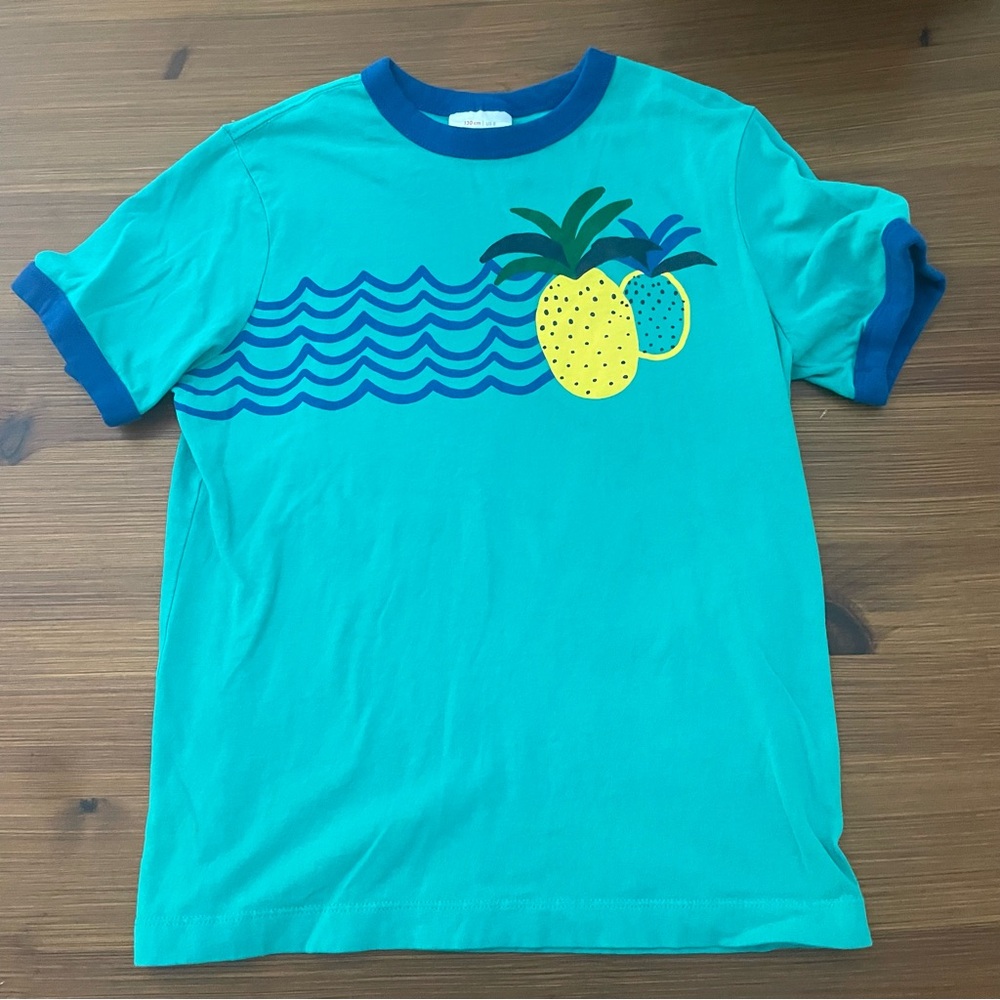 4/$13 Hanna Andersson Pineapple and Waves Shirt - Size 120 / Small 6/7
